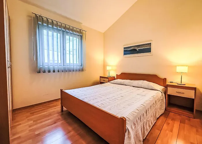 Apartamento Tatjana-2 By Interhome